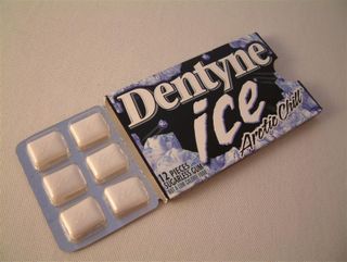 Dentynearcticchillsugarlessgum_(medium)